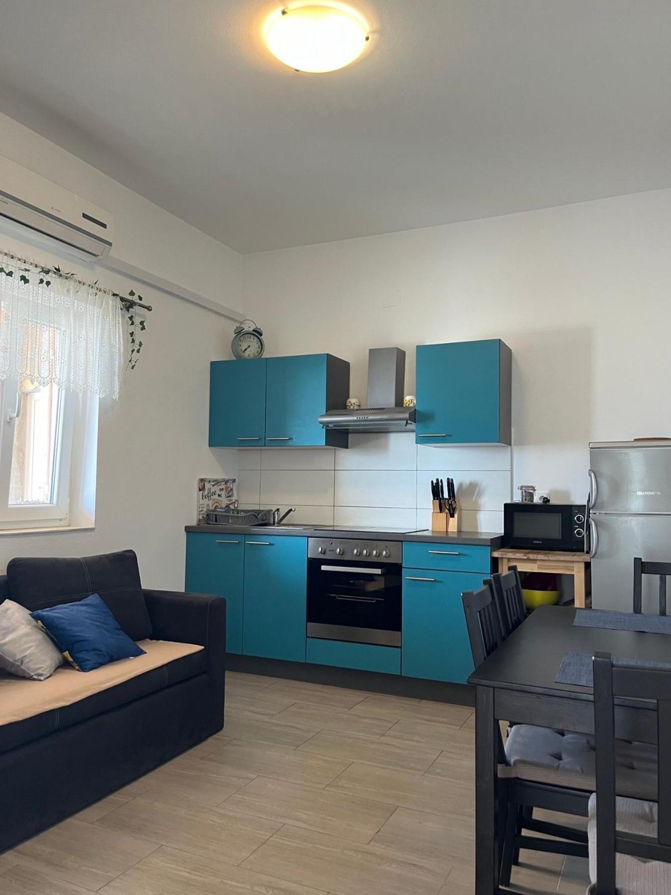 סנג' Apartments Mediterano מראה חיצוני תמונה