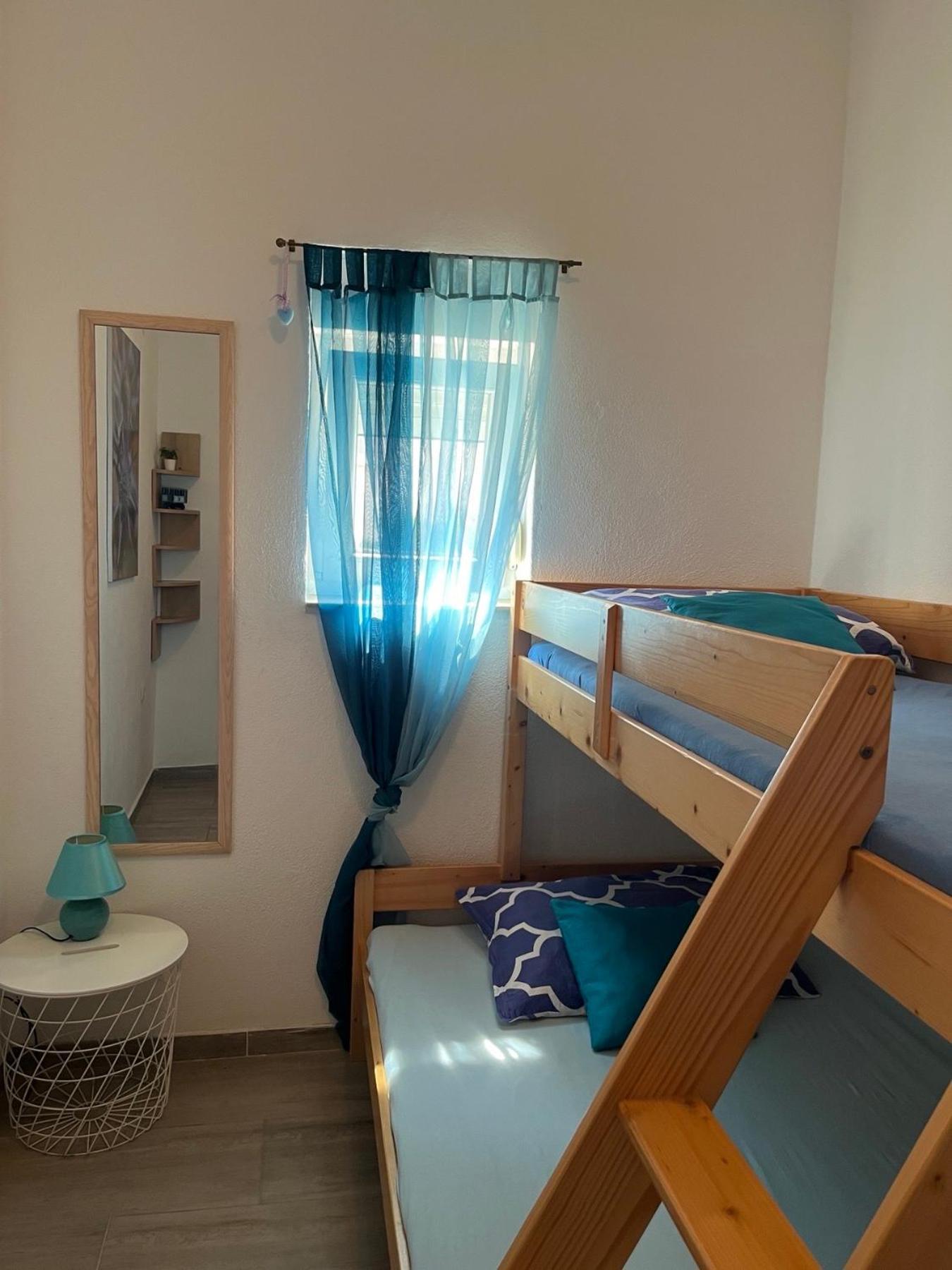 סנג' Apartments Mediterano מראה חיצוני תמונה