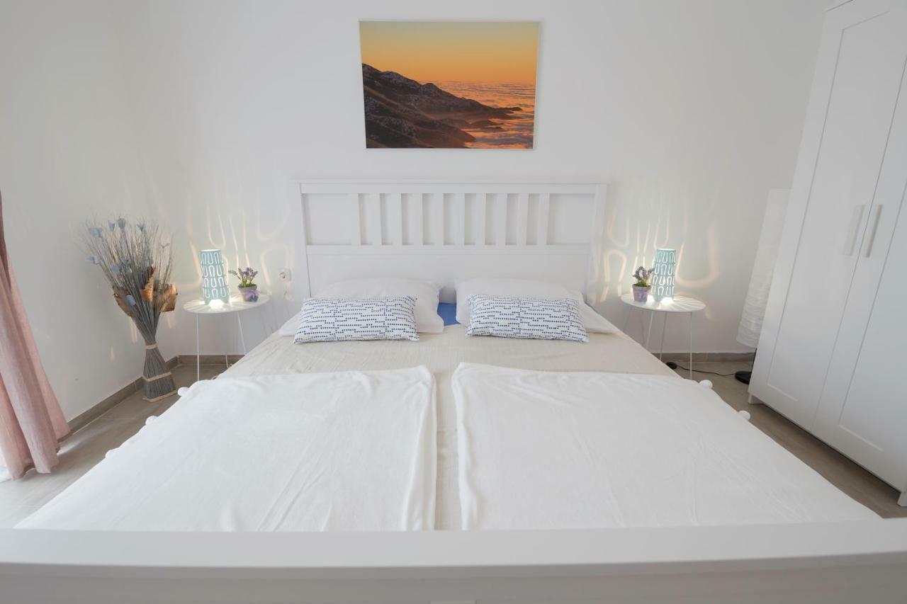 סנג' Apartments Mediterano מראה חיצוני תמונה