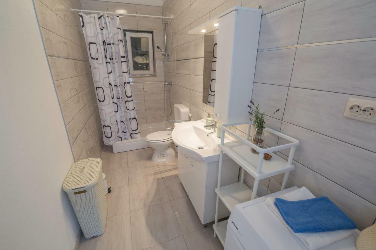 סנג' Apartments Mediterano מראה חיצוני תמונה